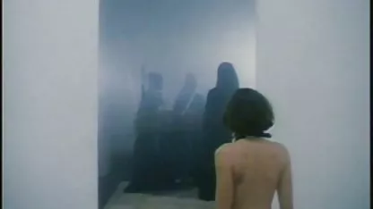 Tanak striptiz kineske žene erotski filmovi online s prevodom pred kamerom pokazuje svoju usku pičku