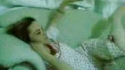Horny eroticni filmovi Ruskinja zadovoljila je društvo nezasitnih pasa