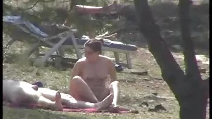 Preplanula plavuša erotski filmovi s prevodom lezbijska djevojka liže obrijanu macu