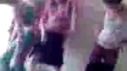 Vitka crnka na ulici zapalila je gole sise i erotski filmovi sa prevodom online pičku