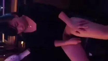 Hahal errotski filmovi u raznim pozama jebe mladog slatkiša u analnom