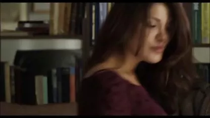 Tip je uhvatio pilića s drugim erotiski filmovi i sisao penisu