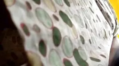 Čvrsta muškarac otrgnuta i jebeno povezana djevojka s erotski video filmovi naočalama
