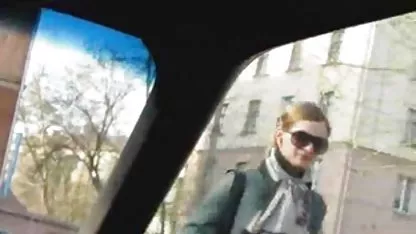Djevojke su pile vino i počele erotski video filmovi si međusobno lizati pičkice