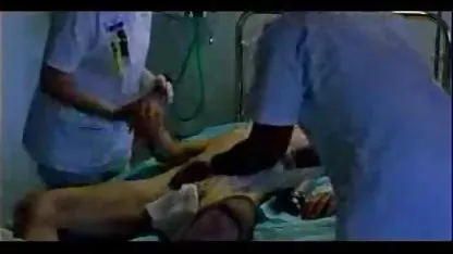 Djevojke na plaži prave sjajan errotski filmovi novac