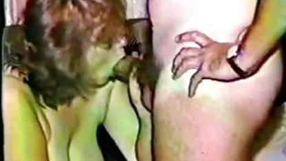 Crvenokosa djevojka s malim sisama i sperma gledalica erotski filmovi na licu